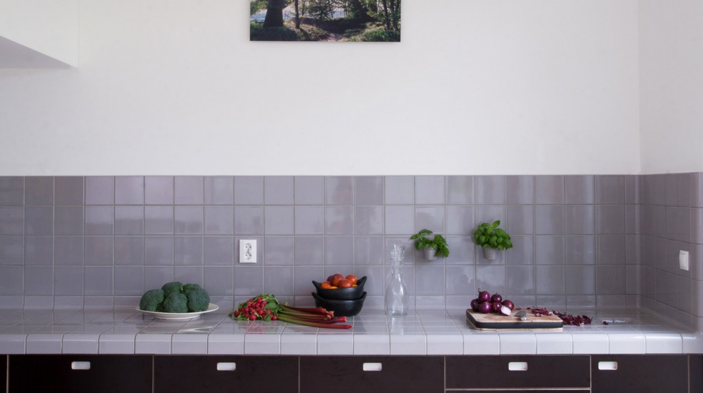 Keuken met gebogen DTILE tegels
