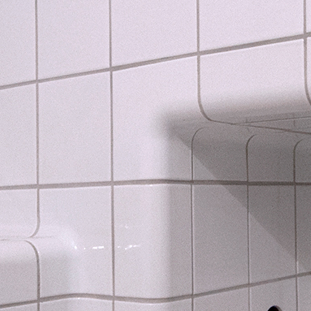 tile inside saddle