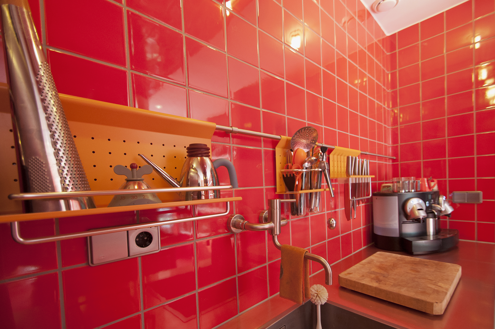 modern kitchen red tiles