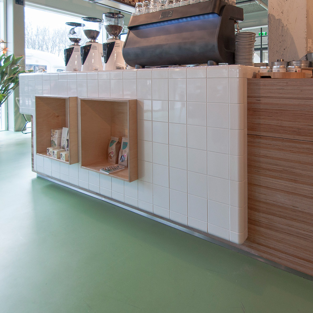 design bar / restaurant with threedimensional design tiles 